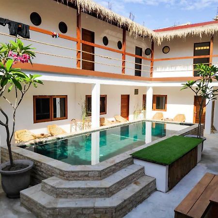 Gili Pirates Dive & Bnb Gili Trawangan Zewnętrze zdjęcie