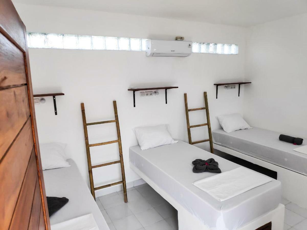Gili Pirates Dive & Bnb Gili Trawangan Zewnętrze zdjęcie