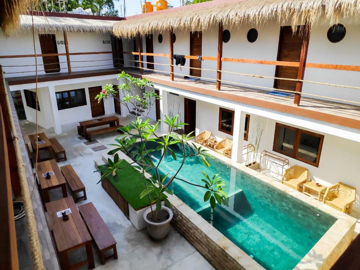 Gili Pirates Dive & Bnb Gili Trawangan Zewnętrze zdjęcie