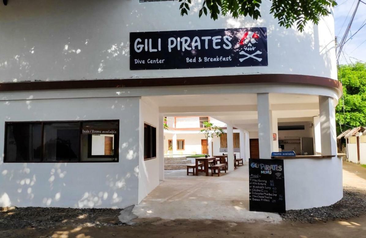 Gili Pirates Dive & Bnb Gili Trawangan Zewnętrze zdjęcie
